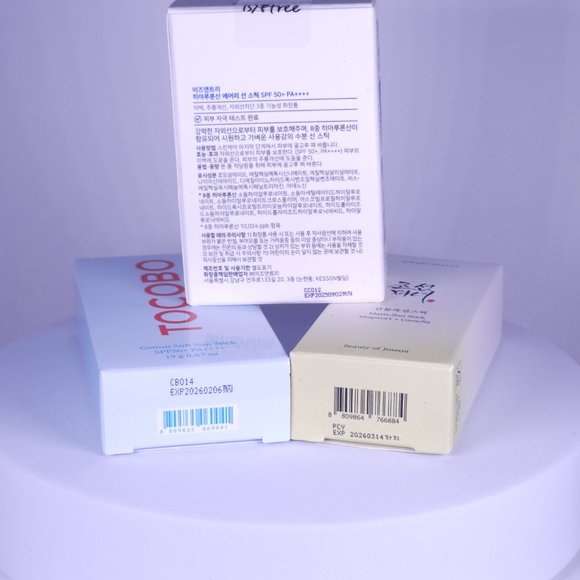 TOCOBO Cotton SunStick+Beauty of Joseon Matte SunStick+Isntree Hyaluron SunStick - Picture 4 of 4